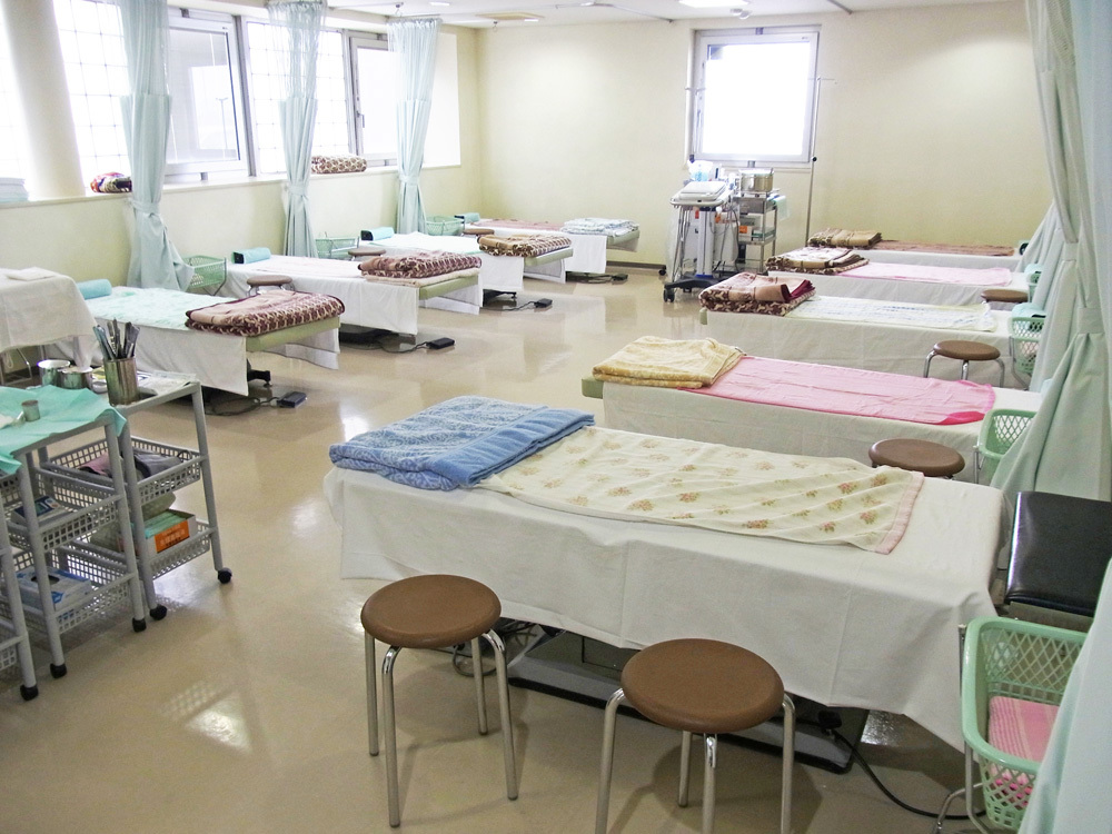 医療法人元気の会 痛みのクリニック 長谷川医院　処置室